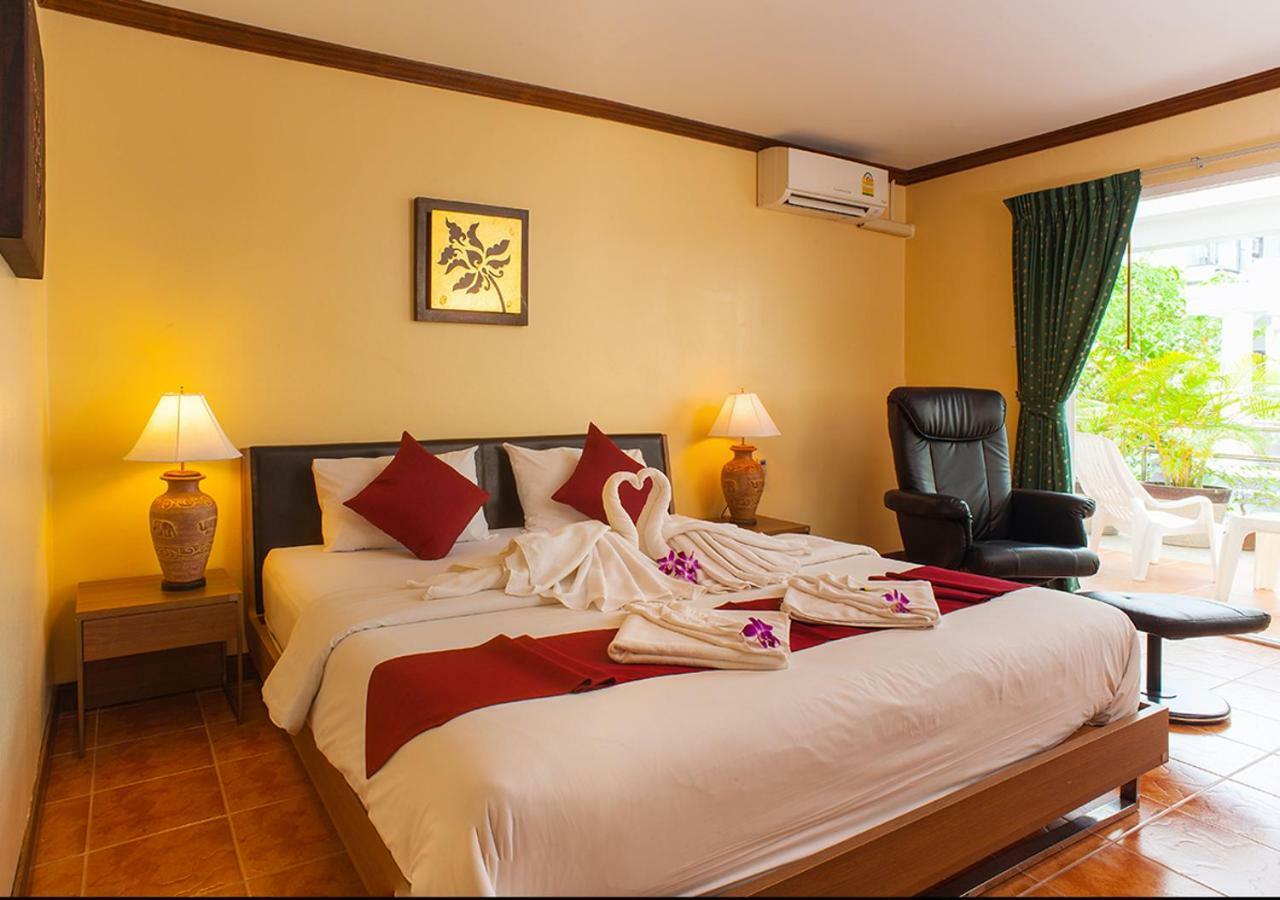 Patong Karlssons Hotel Екстериор снимка