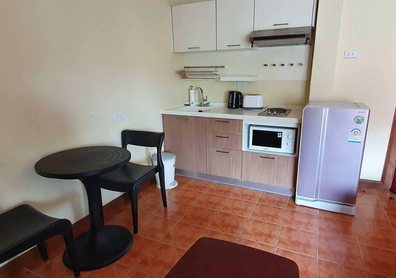 Patong Karlssons Hotel Екстериор снимка